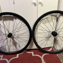 Bontrager Aeolus Elite 35 TLR Disc Road Wheels