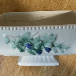 McCoy Art Pottery Blackberries Dotted Planter Footed Garden USA Vintage MCM