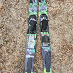 VICTORY Hydroslide Water Skis