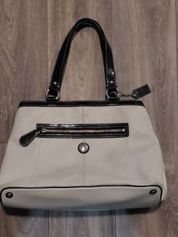 Coach Laura Spectator Kisslock Bag