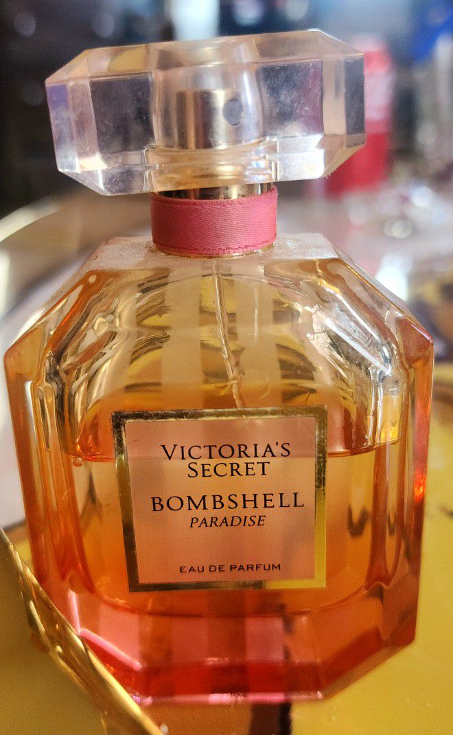 Victoria's Secret Bombshell Paradise Perfume 