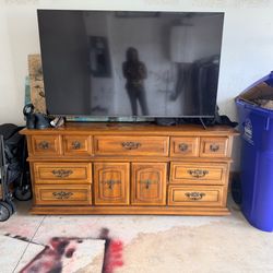Solid Wood Dresser - Excellent Condition - Perfect DIY Project!