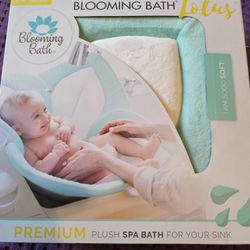 New In Box Infant Bath