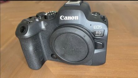Canon EOS R6 Mark II body