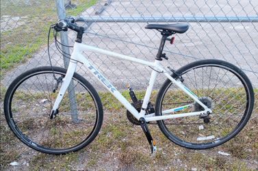 Trek 7.4 FX Hybrid Bicycle