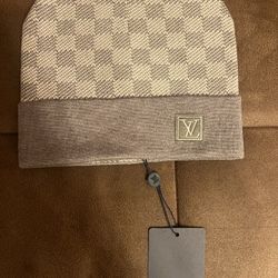 Louis Vuitton Beanie (Grey)