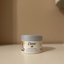 Dove Beauty Crushed Macadamia & Rice Milk Exfoliating Body Polish Scrub 