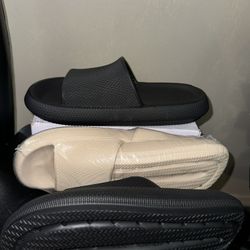 Bronax Pillow Slippers Men And Women 