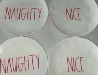 RAE DUNN 8” MELAMINE CHRISTMAS 4 SNACK PLATES