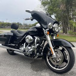 2013 Harley Davidson Street Glide 