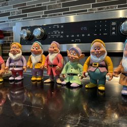 Vintage Disney Seven Dwarf Set 