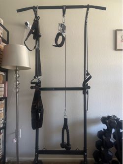 Pull up machine with accessories!