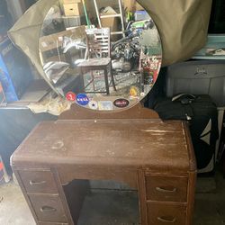 Antique Art Deco Vanity 