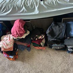XL Dresses Shirts And Sweaters