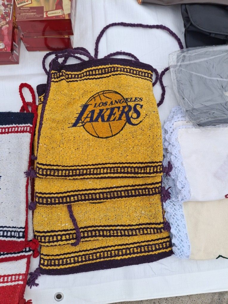 Morrales Mexicanos..... De Los Lakers Y Chivas De Mexico .....barbies De Coleccion