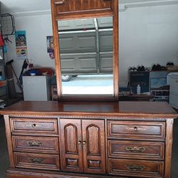 NICE SOLID WOOD MIRRORED DRESSER IN ENGLISH OAK COLOR