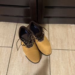 Men’s Shoes 