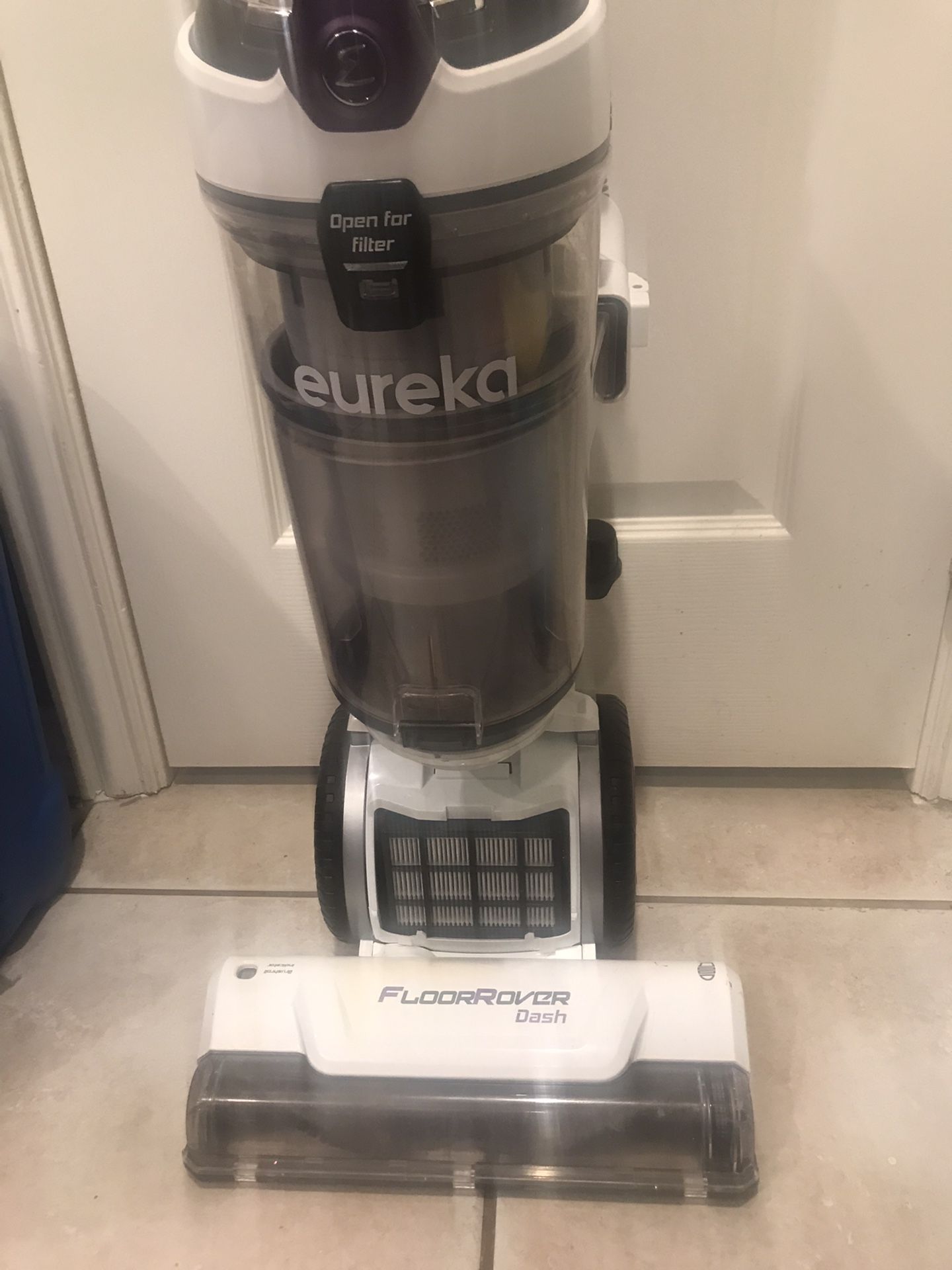 Eureka Vacuum Cleaner 