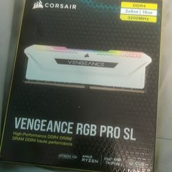 Corsair H1150 I Elite Capelix 2. Corsair Vengence Rgb Pro 16 Gigs 3.970 Evo Plus 