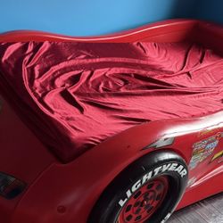 Lightening McQueen Race Car Bed 