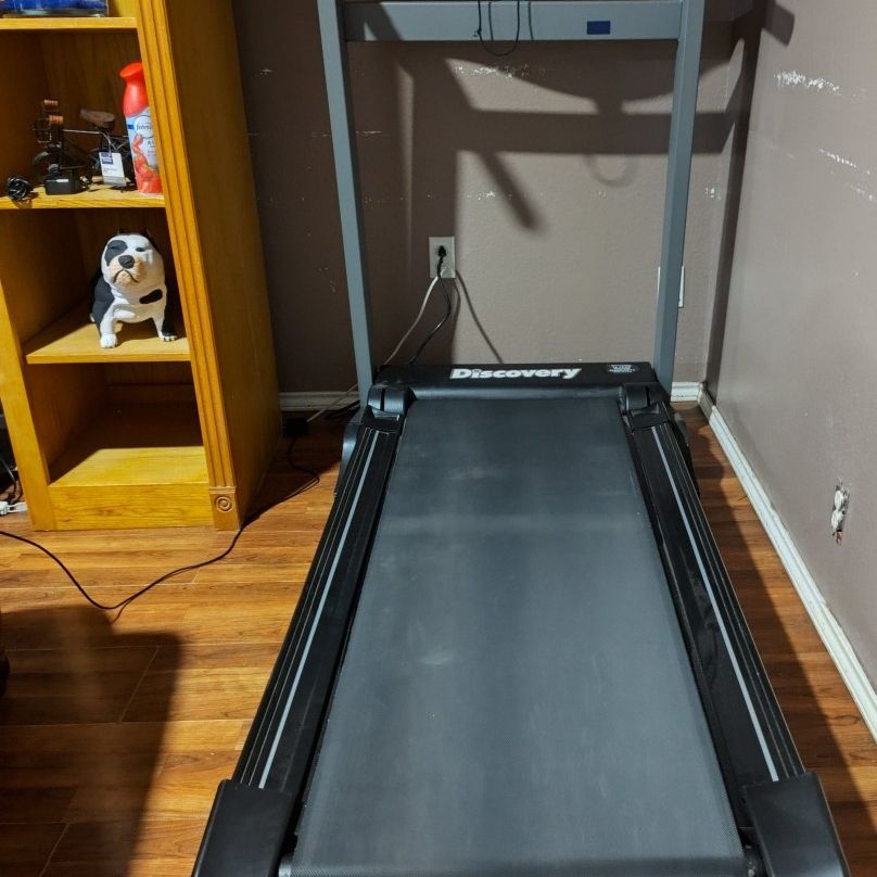 Treadmill 
$250
Pharr
NOTHING WRONG WITH IT 