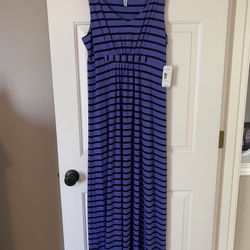 Women’s Dress size M - New!