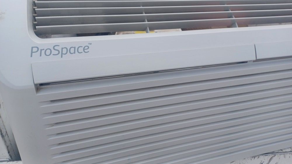 PTAC HEAT PUMP TRANE