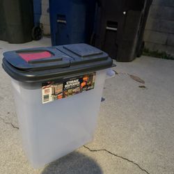 Multi-use Storage Dispenser