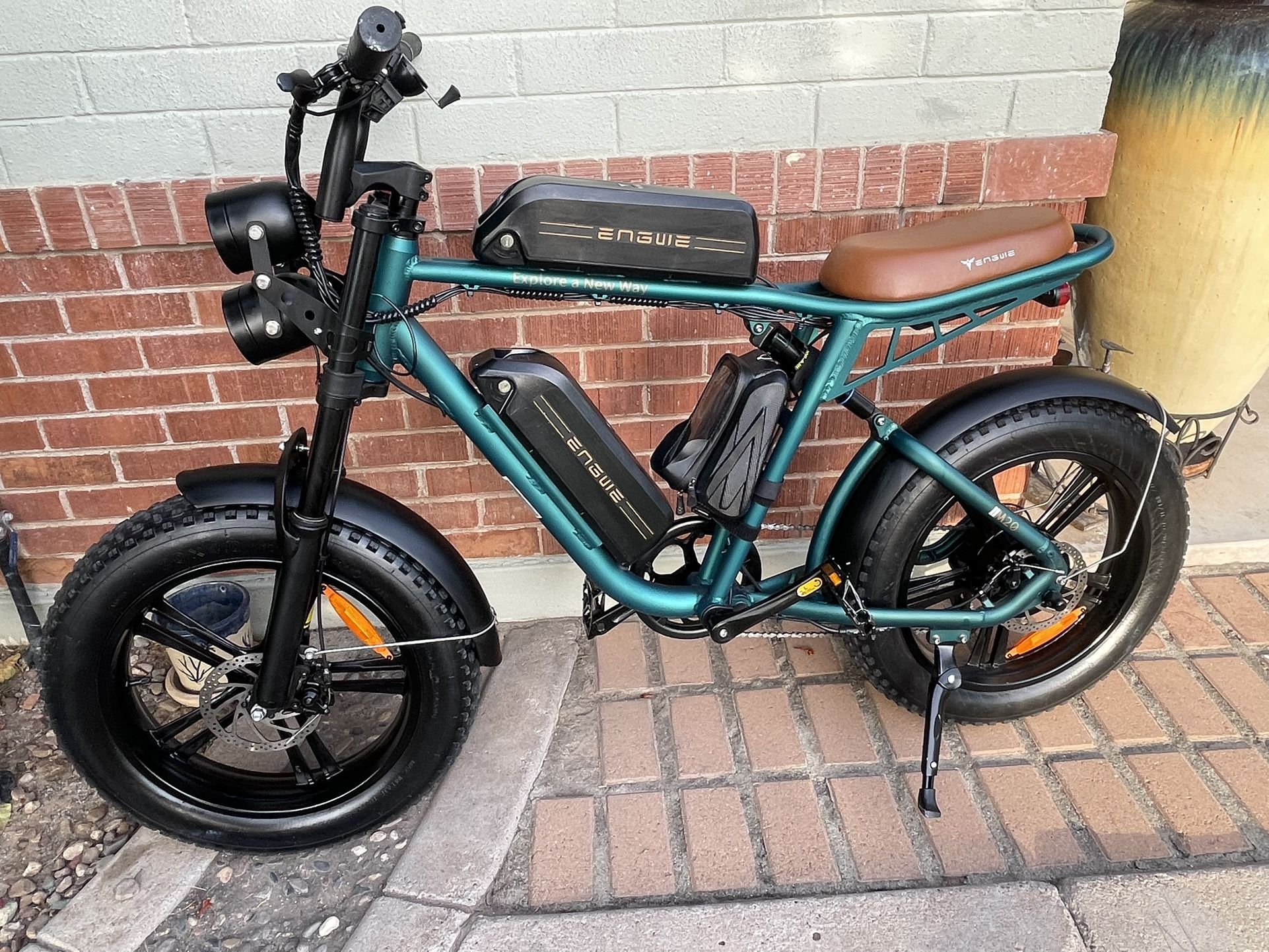 E-Bike / Like New!! Only-280- Miles 