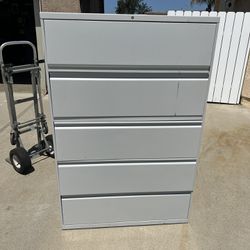 Big Metal 5 Drawer Industrial Great Condition Filing Cabinet 