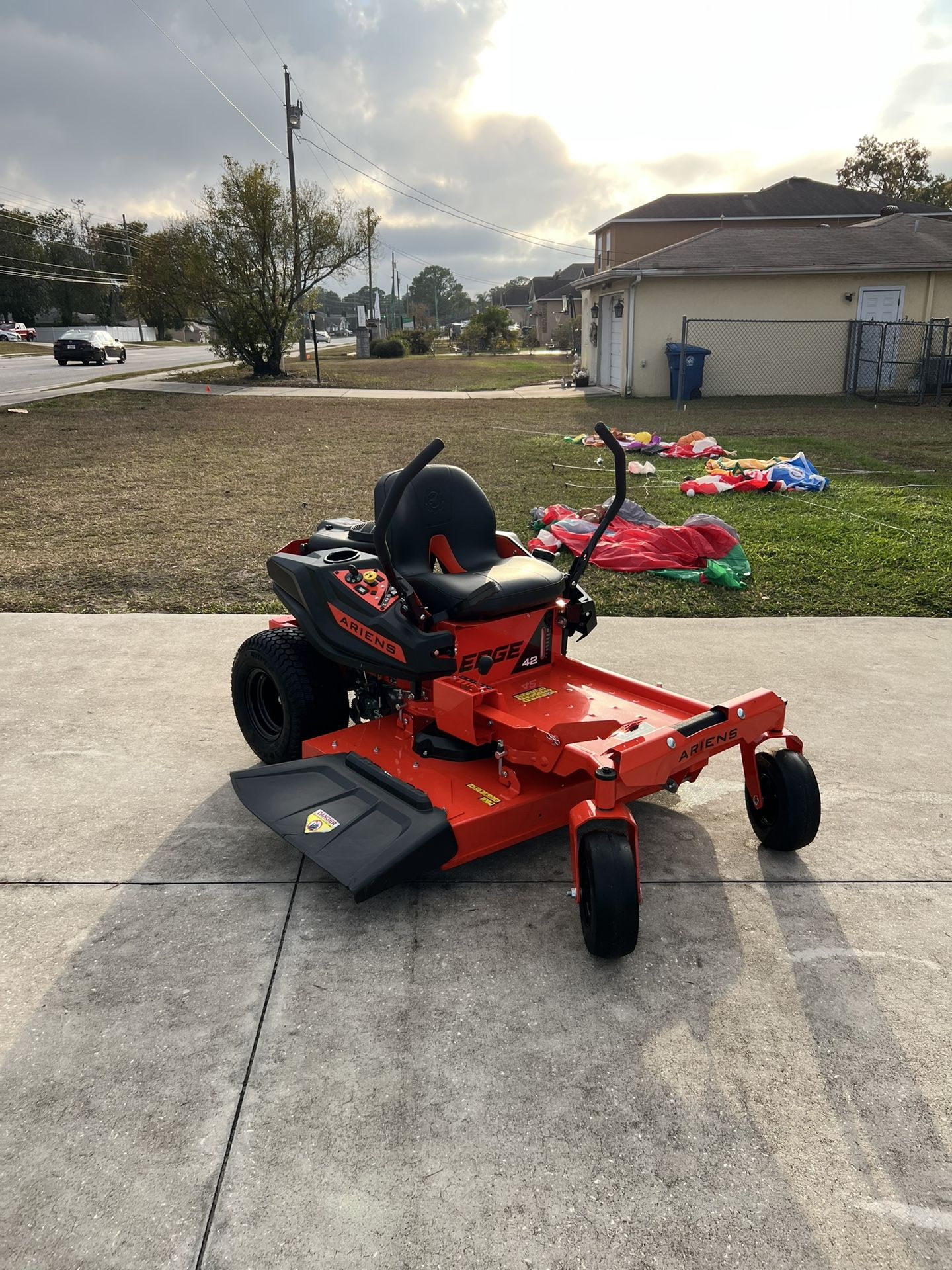 2024 Ariens Edge Commercial Deck 42” Zero Turn Mower