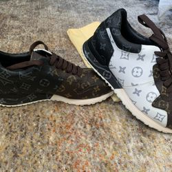 Louis Vuitton Sneakers 9.5 Like new