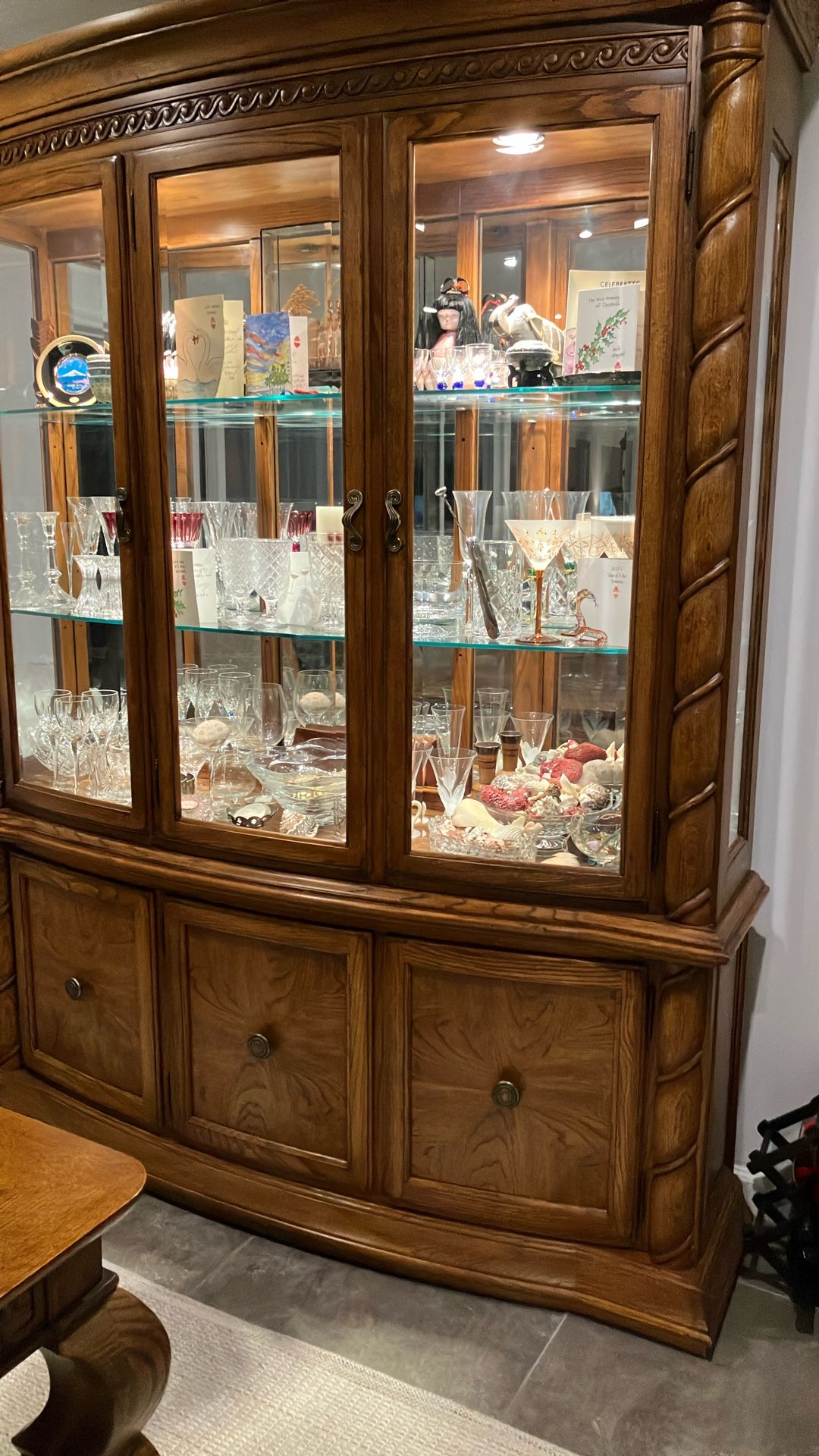 Thomasville Dining Room Set and China Cabinet 