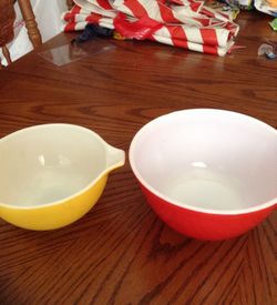 Vintage Pyrex bowls,antique bowls,Pyrex.