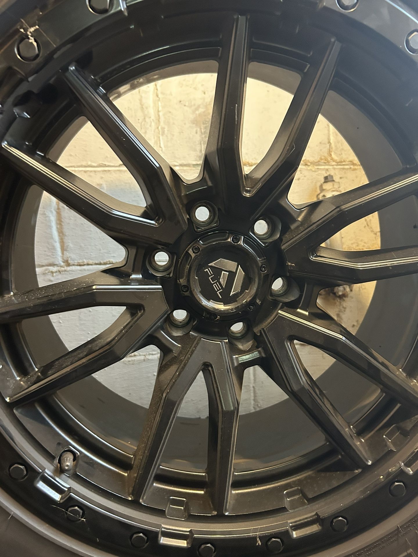 FUEL REBEL Tires& Rims