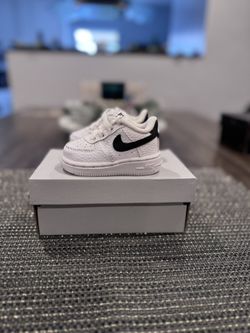 Nike Air Force 1 (TD) size 2c