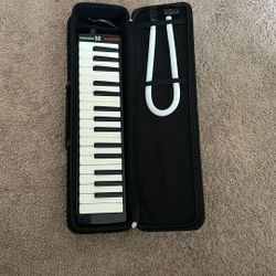 Piano Handheld Horner