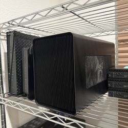 Razor Core X Chroma eGPU Enclosure with 700W Internal PSU and Power Cable