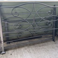 Metal Vintage Style Bed Frame Full Size