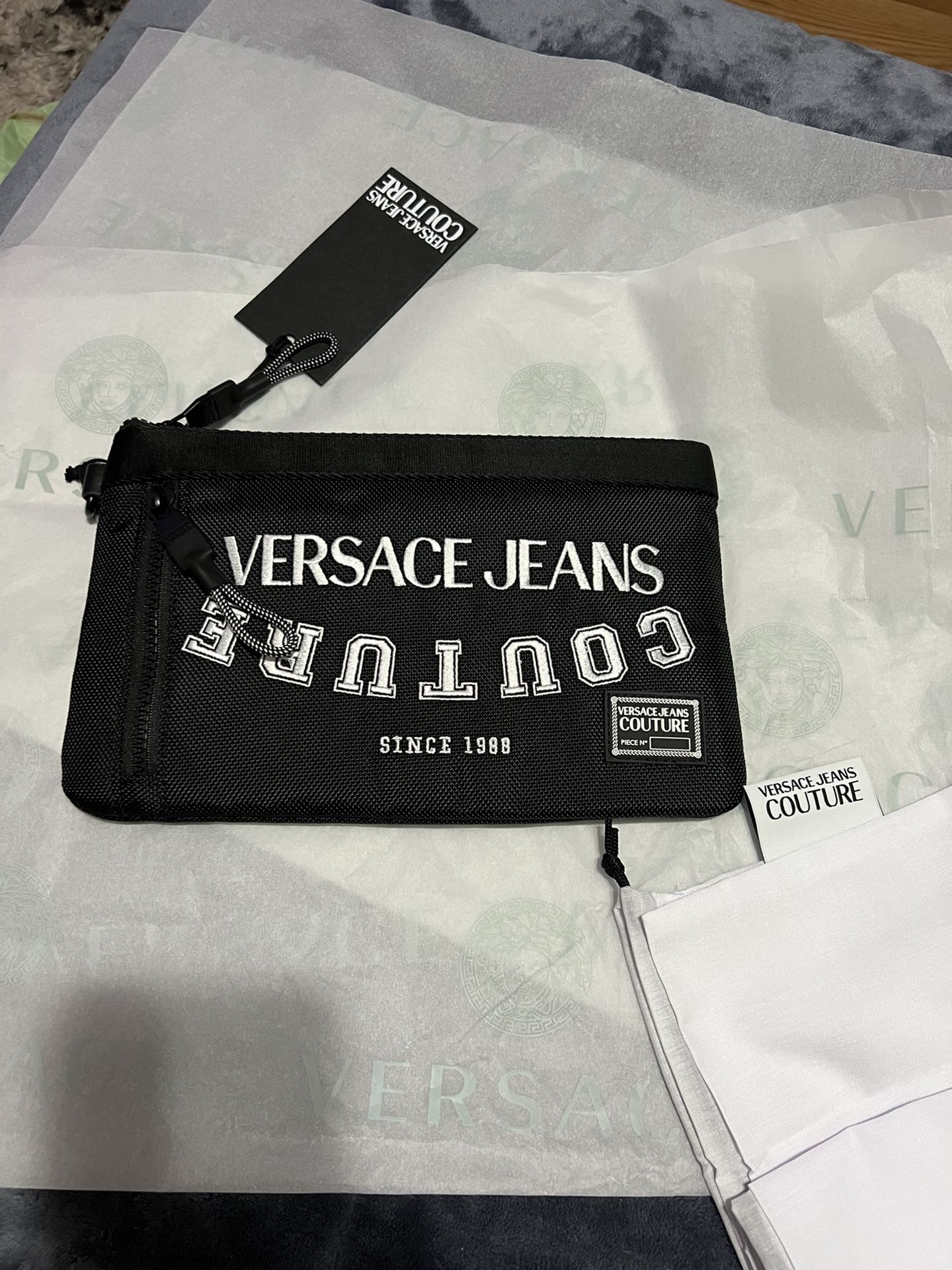 Versace Unisex Logo Print Zipped Clutch Bag (100% Authentic) Trusted And Verified Seller