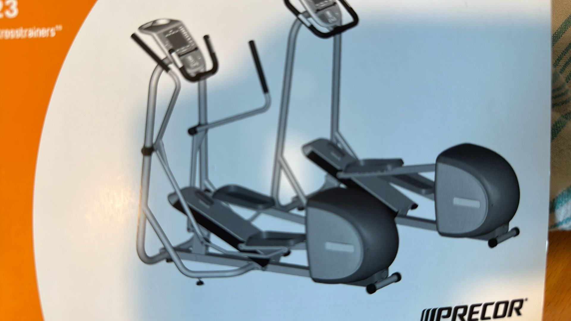 Precor Elliptical EFX 5.23