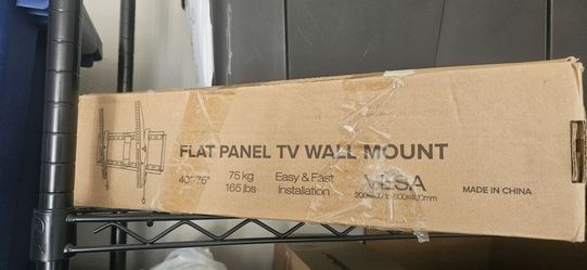 Heavy Duty Tilting TV Wall Mount (40" - 75" TVs)