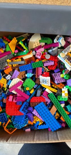 Lego Bulk SALE 100 Pounds for $300 - no Minifigures