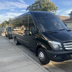 Mercedes Sprinter Party Bus /limousine/Limo