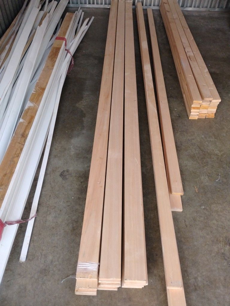 16. 1x4x 12 Hemlock Boards