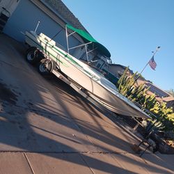 21' Day Cruiser Cudi, 79 Charger V8