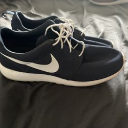 Men's Nike Roshe Runs Running Shoes Size 13