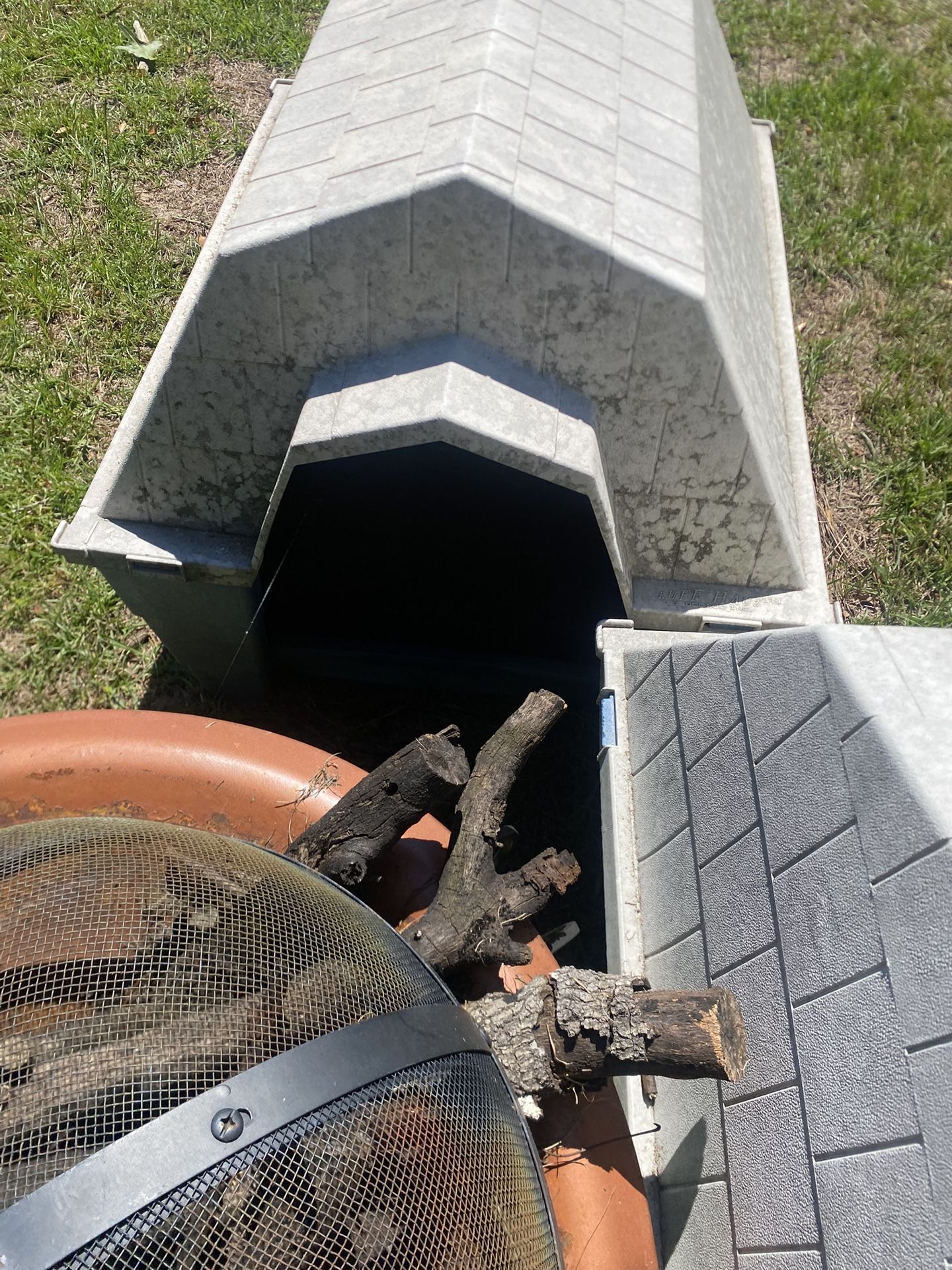 Dog House