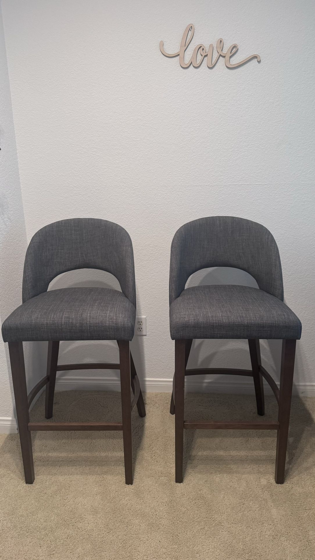 4 Bar stools
