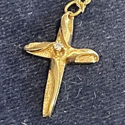 14KT Solid Gold Cross With Diamond Pendant 